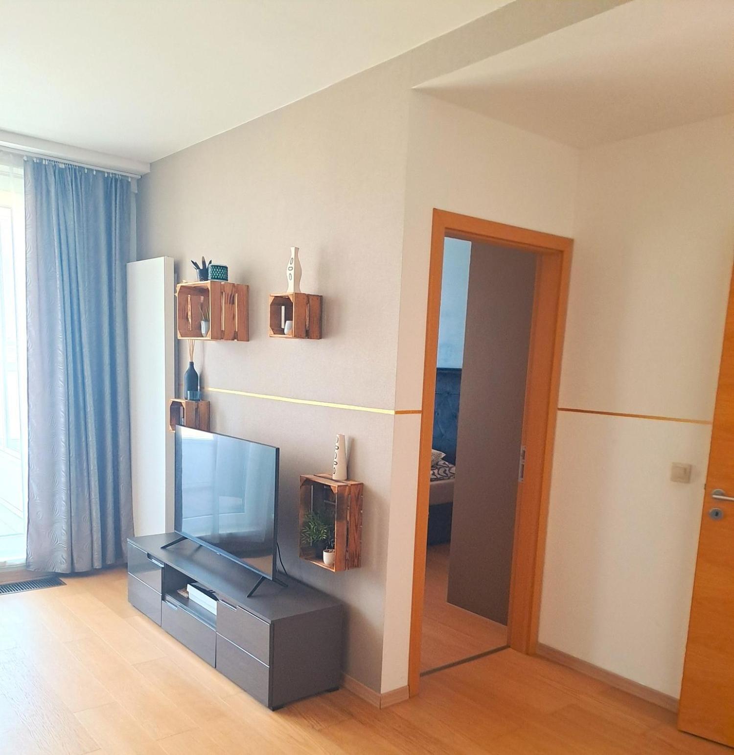 Apartamento Stylish Getaway In Prime Bratislava Location - By The Danube And Old Town Exterior foto