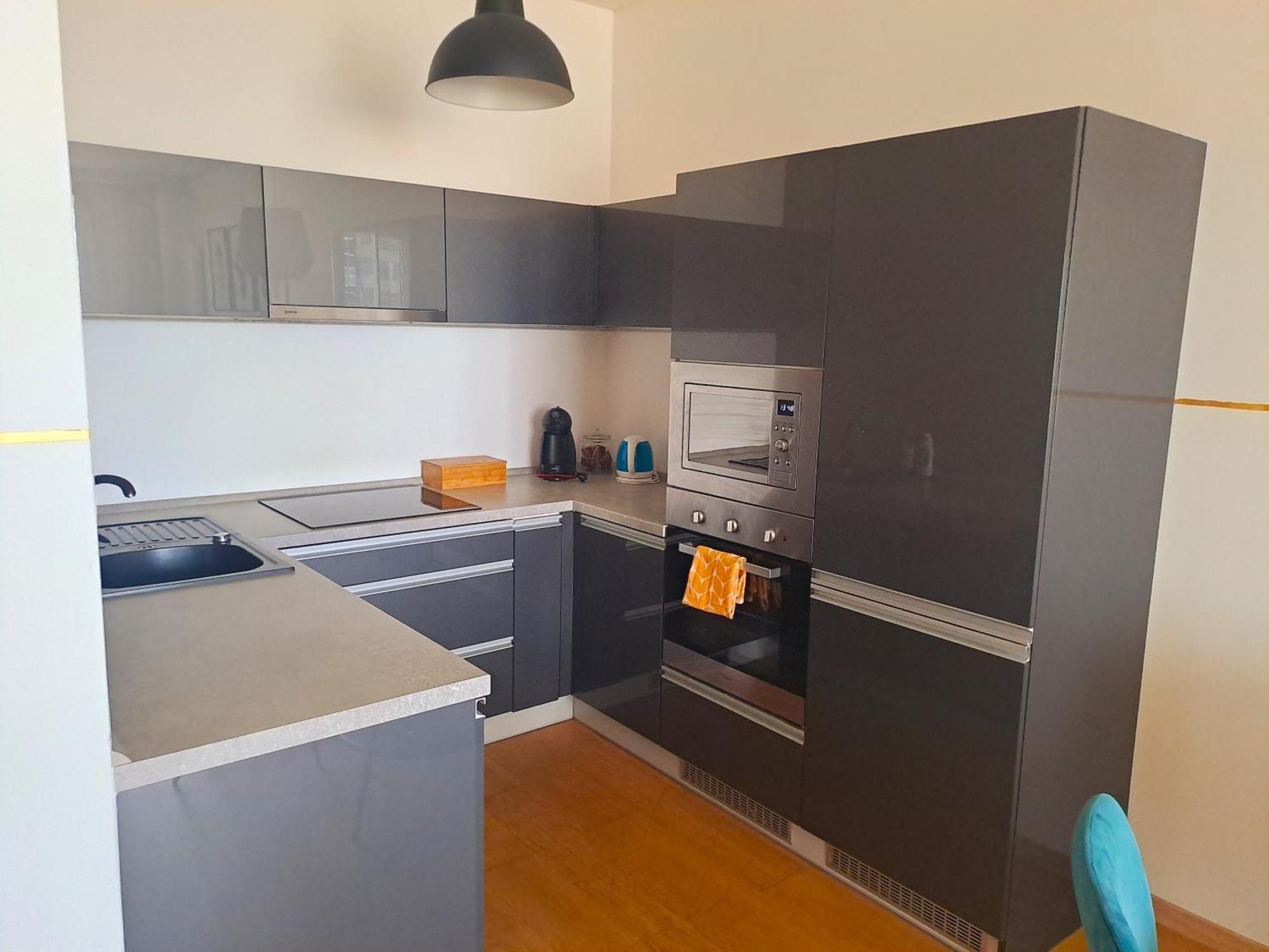 Apartamento Stylish Getaway In Prime Bratislava Location - By The Danube And Old Town Exterior foto